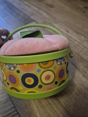 Retro  Peach Pin Cushion Sewing Box With Plastic Swing Handle Vtg. Sewing Box